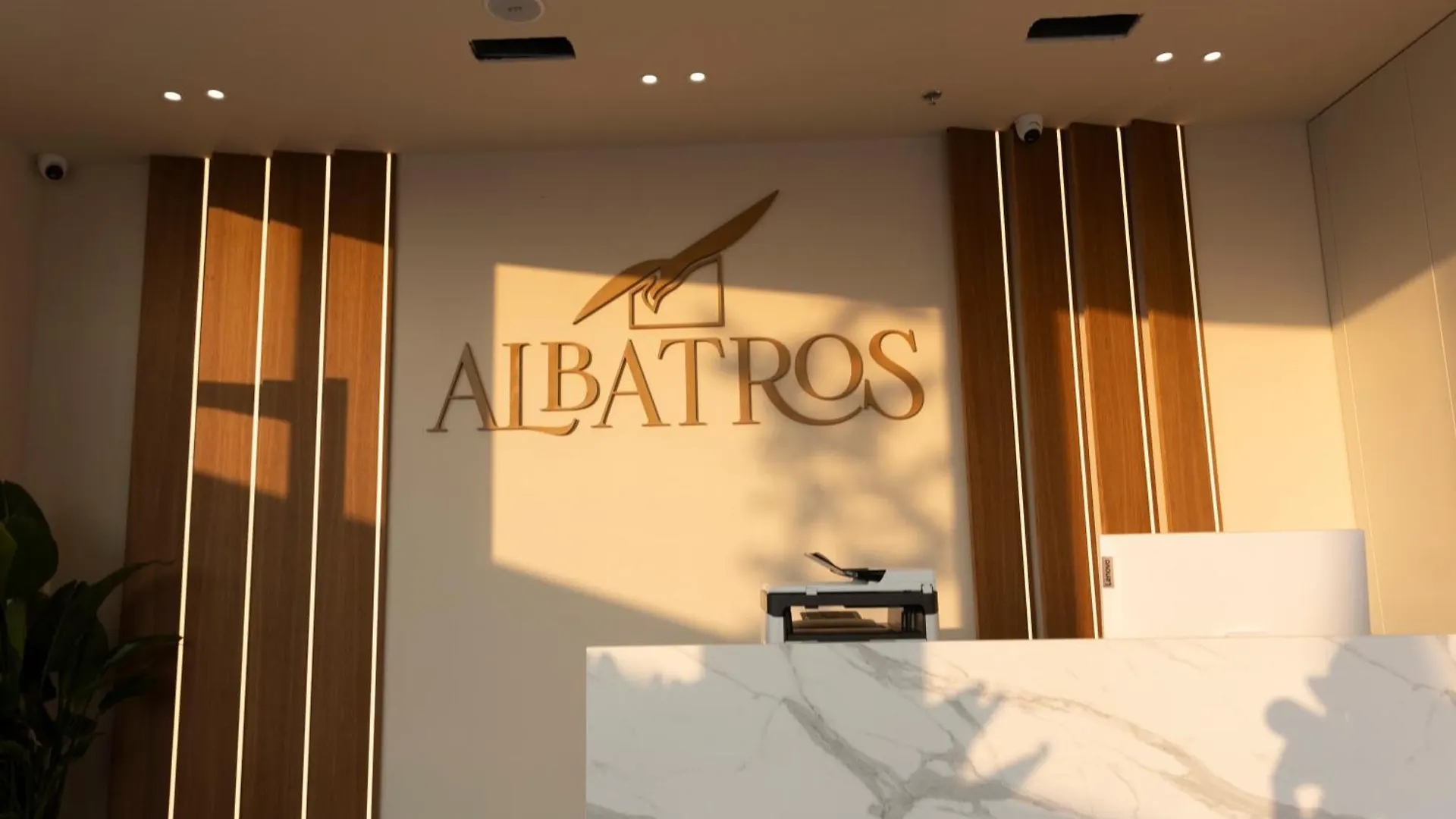 Albatros Beach & Resort Rrogozhine Otel