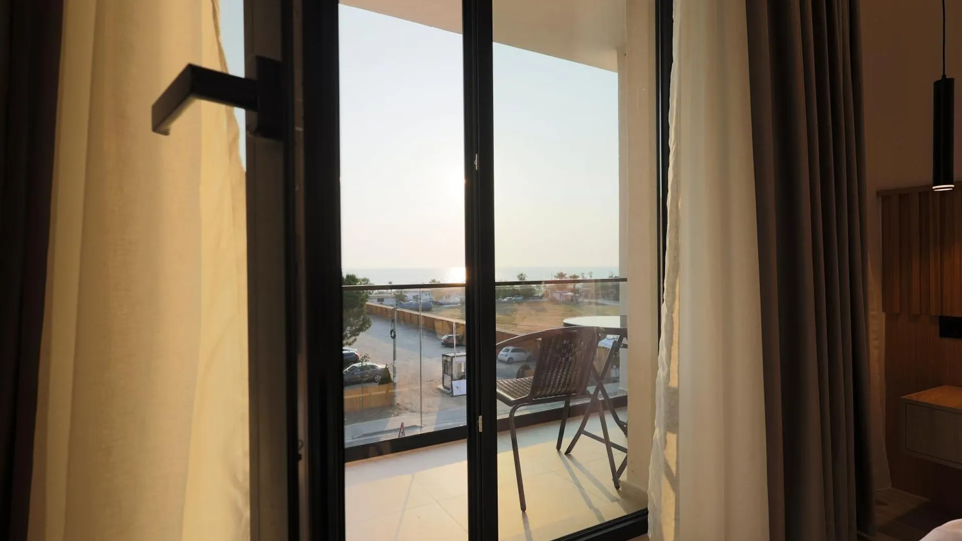 Otel Albatros Beach & Resort Rrogozhine